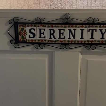 Serenity Longford Exteriör bild
